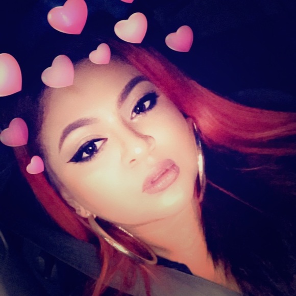 Meet your Posher, Stephanie - Picture 1 of 1